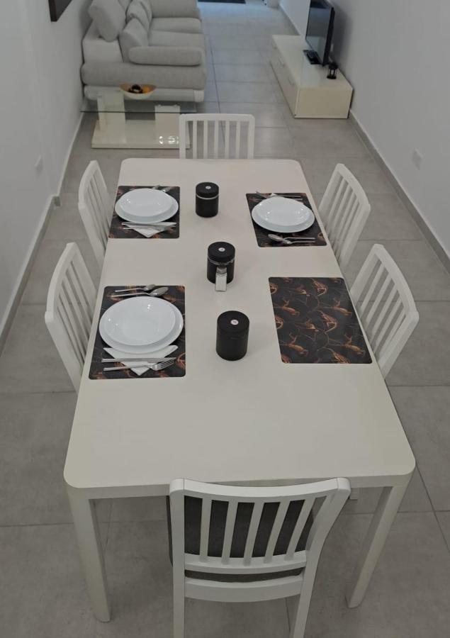 סליאמה Shanti Holiday Apartment מראה חיצוני תמונה